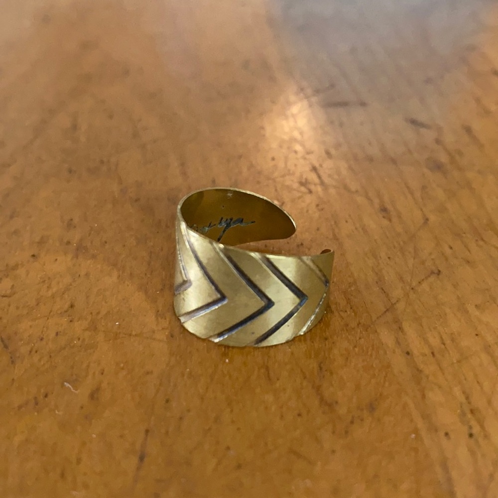 Betsy & Iya Chevron Ring